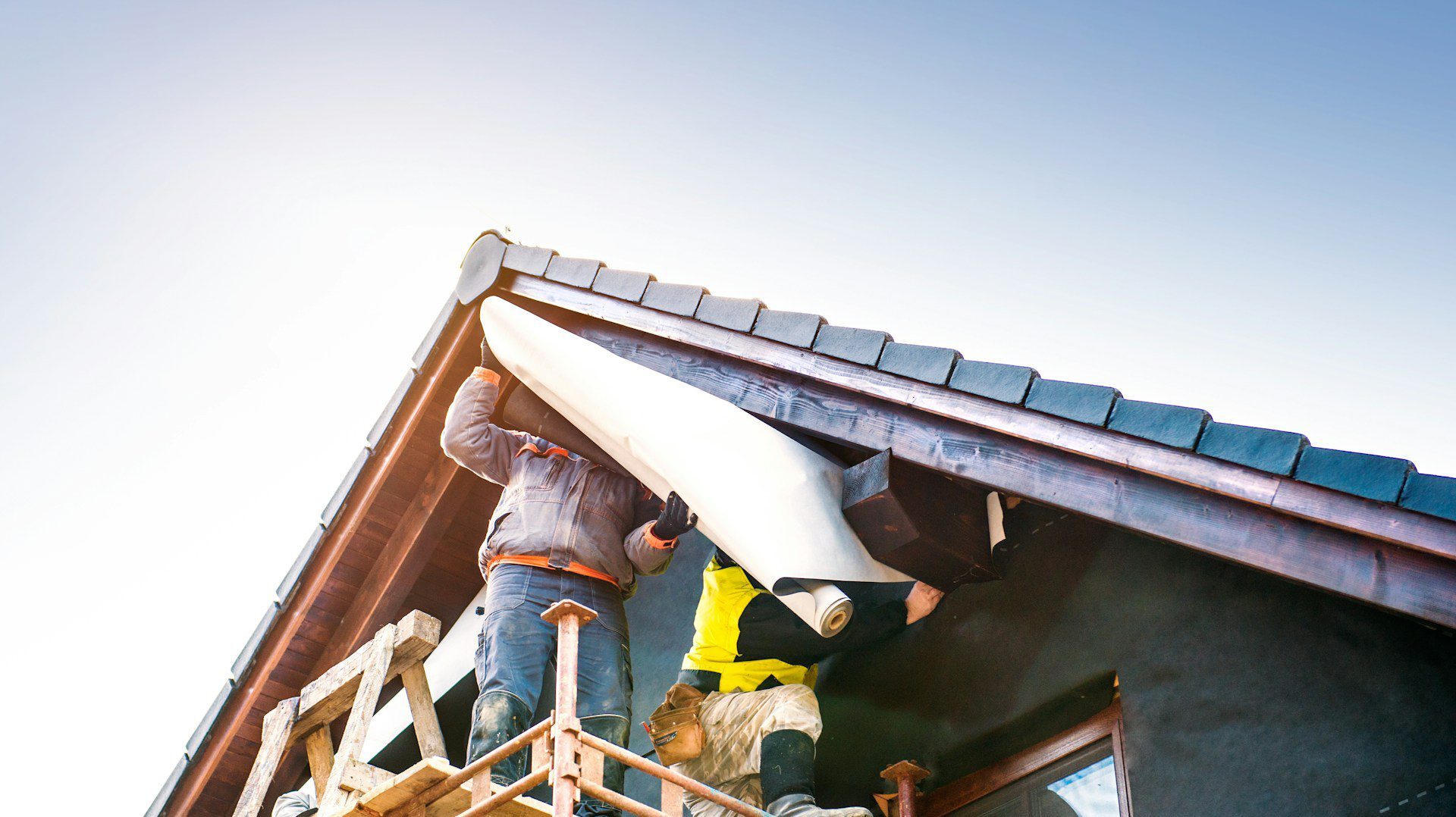 Roofing Materials for Texas Hail & Heat